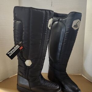 Women's brandnew Snow Riding boots size 7.5